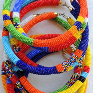 Collar masai (tipo tubo)